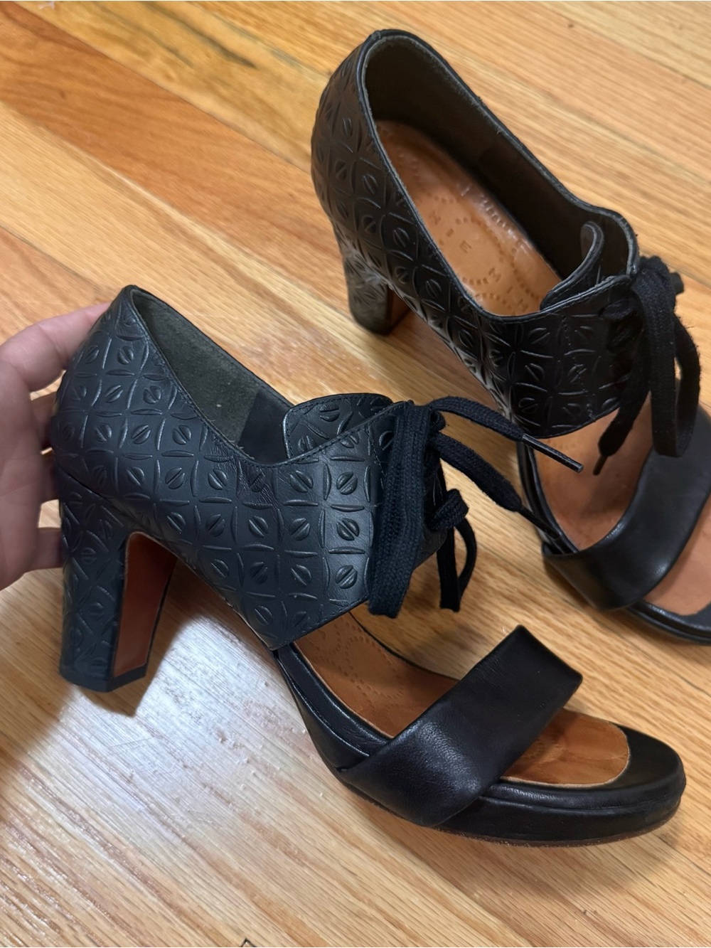 Chie Mihara Calanta in Black size 38/8